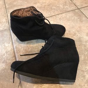 women’s wedges